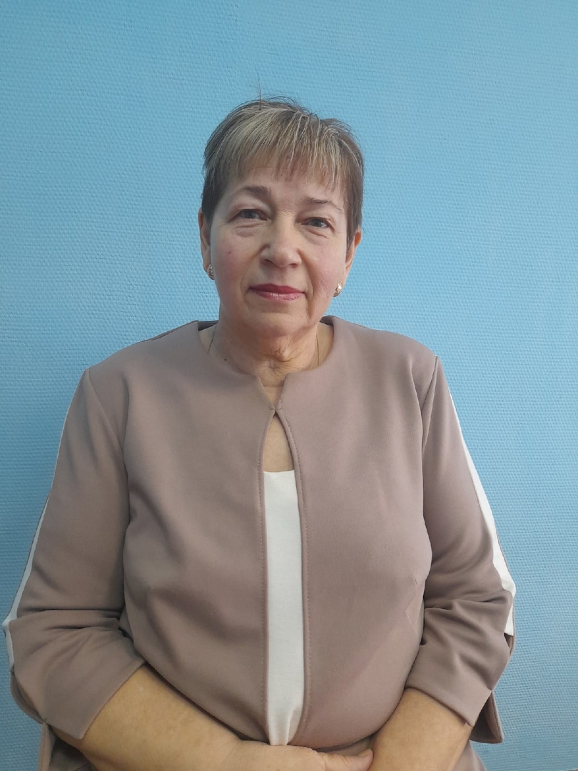 Анпилогова Елена Васильевна.
